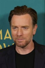 A Look at Ewan Mcgregors Hairstyles Through the Year's