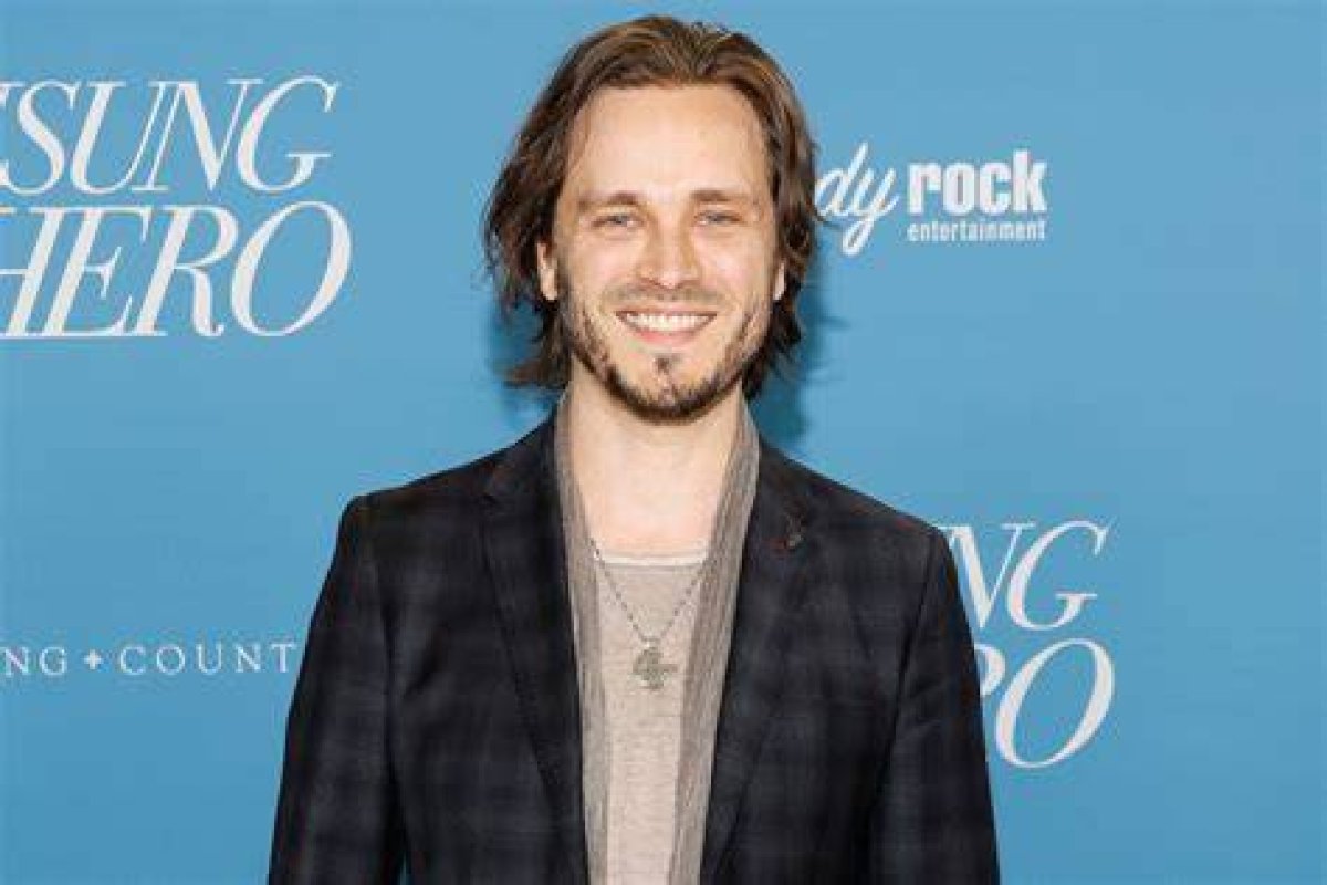 Exploring Jonathan Jackson's Relationships: a Journey Through Love and Connection