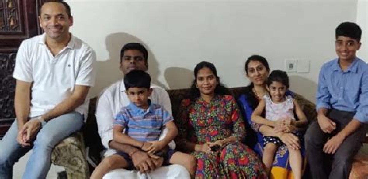 Exploring the Roots: Akila Swaminathan's Parents and Their Influence