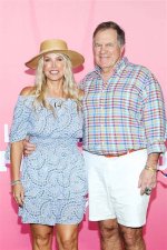 Linda Holliday, Bill Belichick’s Girlfriend – Bio, Age, Daughters, Net Worth