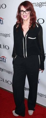 Megan Mullally Height, Weight, Age, Spouse, Family, Facts, Biography