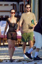 Scott Disick Spotted on a Beach in St. Barts with Ex Chloe Bartoli |