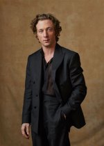 Unveiling Jeremy Allen White's Wealth: a Look into His Net Worth in 2023